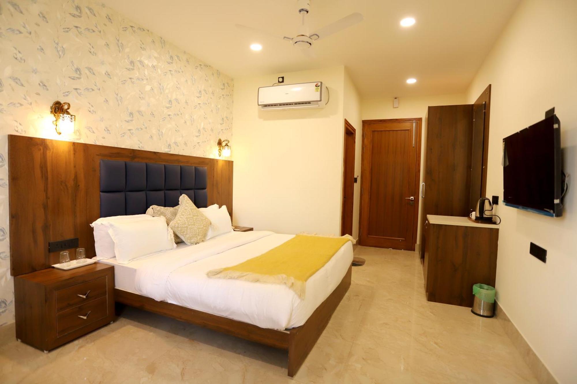 Hotel Dhingra Inn Rewāri Exterior foto